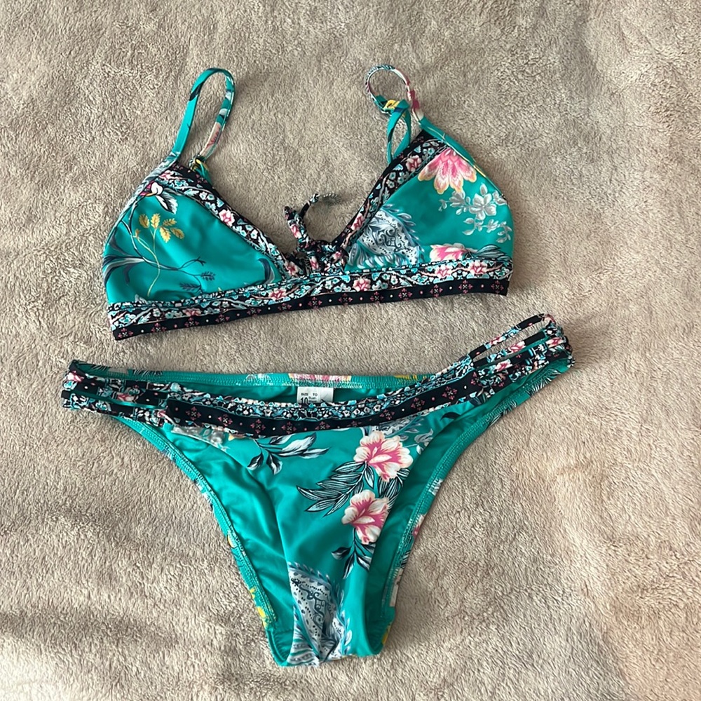 Green bikini